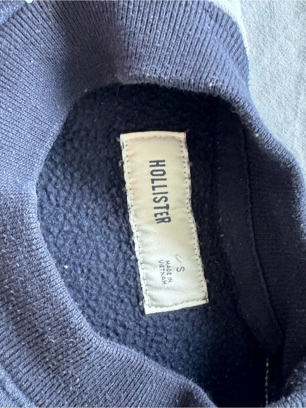 Hollister Oracle Red Bull Racing Embroidered Crewneck Sweatshirt Navy Small
